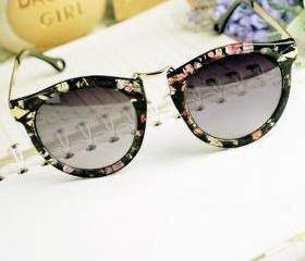 Flora Print Cat Eye Sunglasses